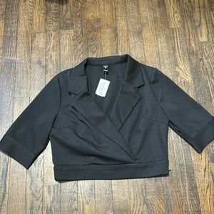 NWT Black crop top. Fits perfect